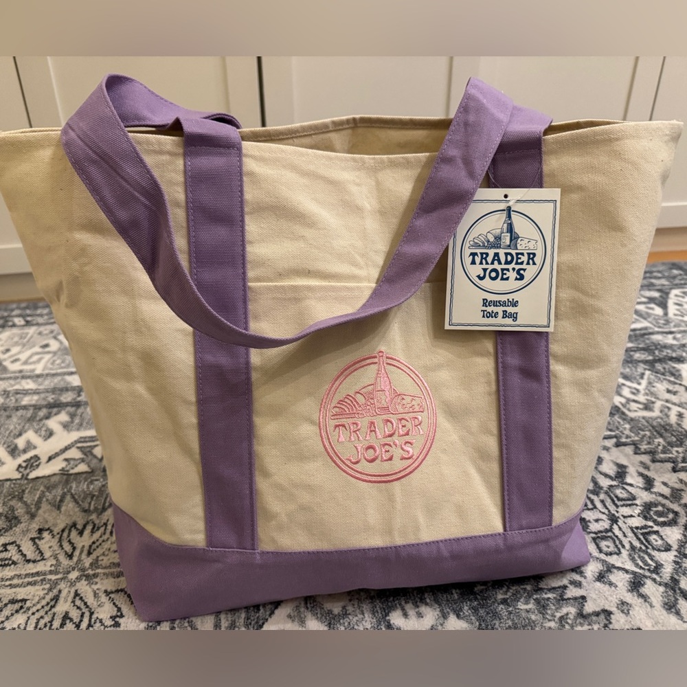 NEW Full size Trader Joe’s Spring tote